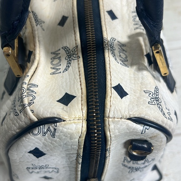 Congratulation to the WINNER!!!!!!✨MCM Givie✨ Live show 9pm EST Tonight!!! - Picture 11 of 16